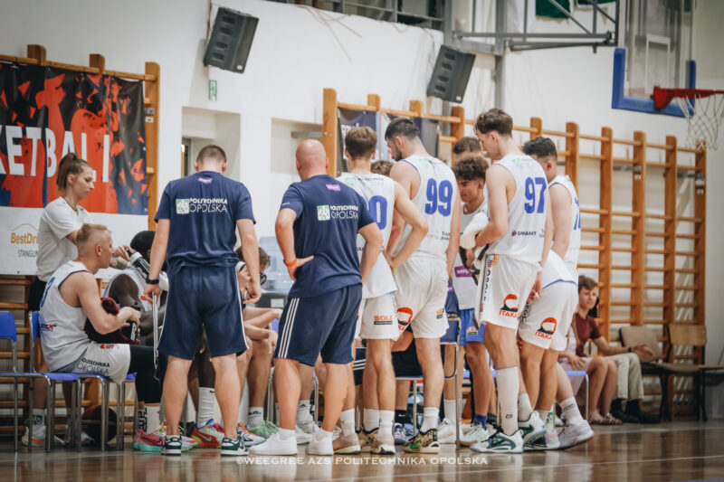 Sparingi: minimalne wygrane Enei Basket, Politechnika gromi MKKS