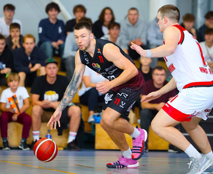 Krakowskie derby dla AGH, wyjazdowe wygrane Polonii i Mickiewicza