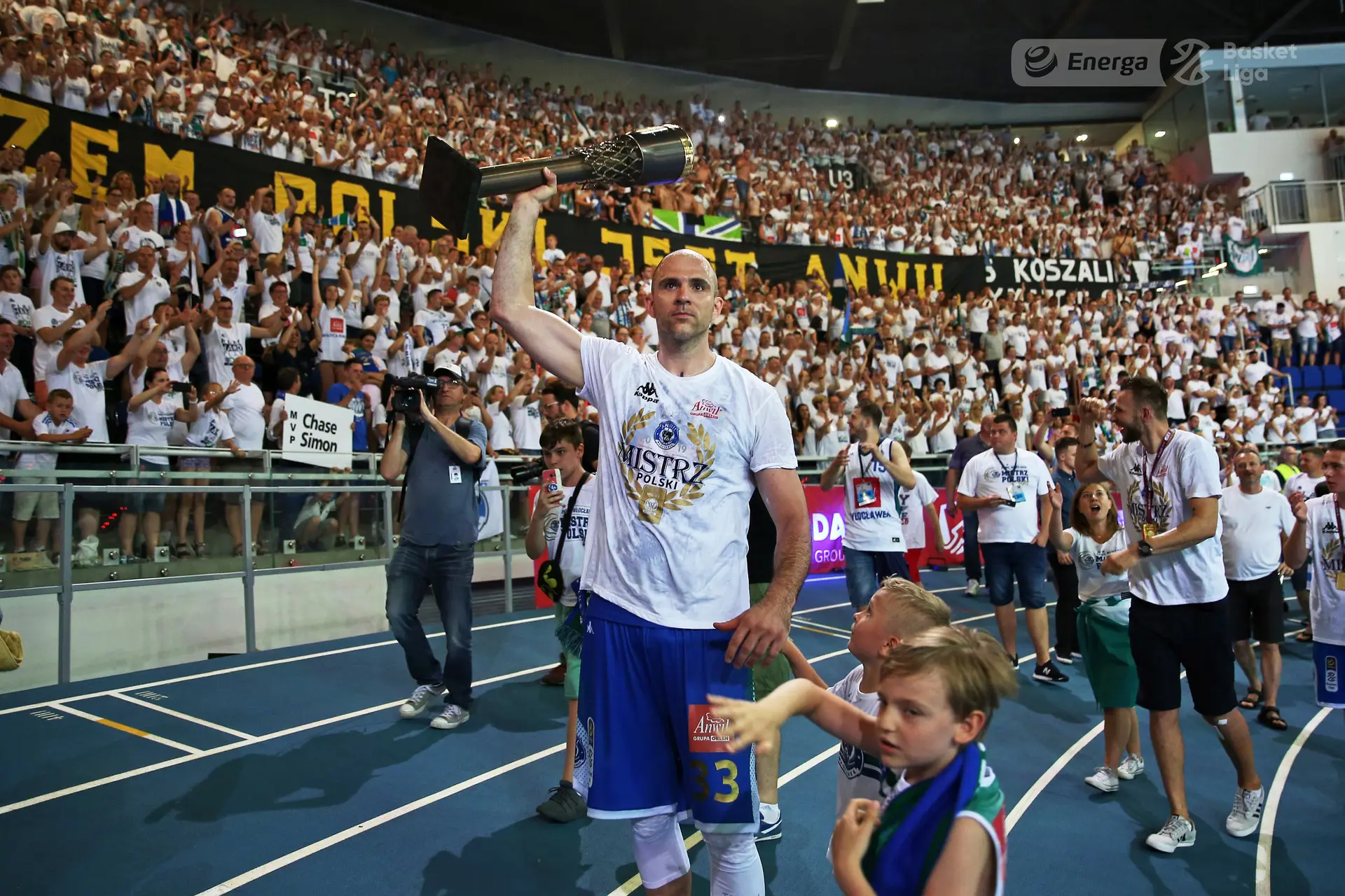 Szymon Szewczyk: Koszykówka buduje relacje, które zostają na całe życie.